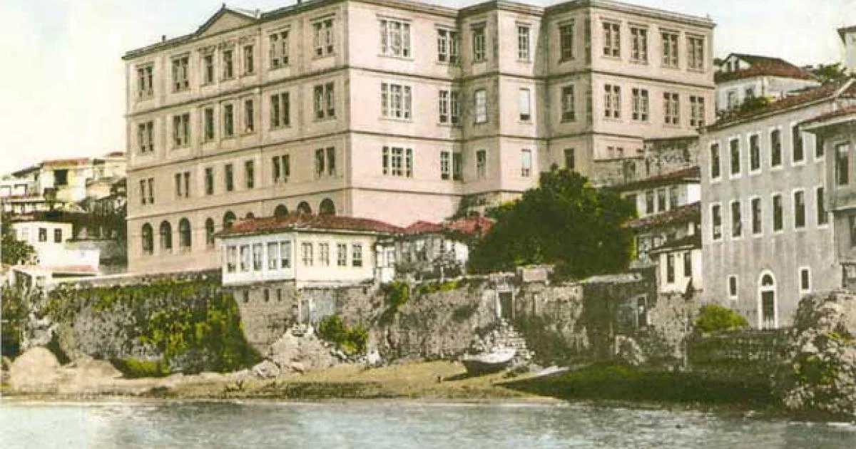 Δημήτρης Ψαθάς: 1917 – Πρωτοχρονιά στην Τραπεζούντα – Ένα αυτοβιογραφικό διήγημα